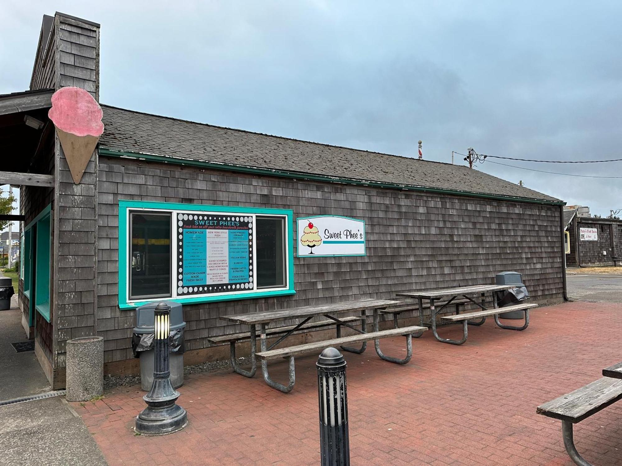 Coastal Inn And Suites Long Beach Exterior photo